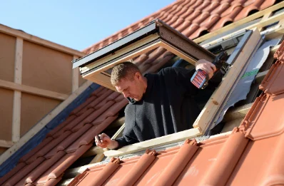 Pose de fenêtres de toit Velux à Durenque